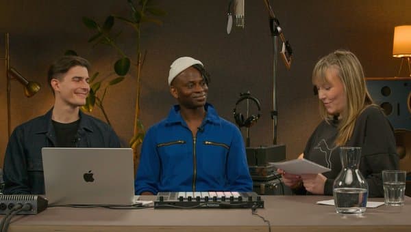 Ableton working with artist Wayne Snow (Ableton, 2019) Ableton working with an artist